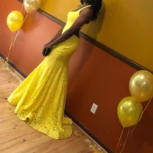 Bright, beautiful, flowy yellow prom dress. Gorgeous lace detail